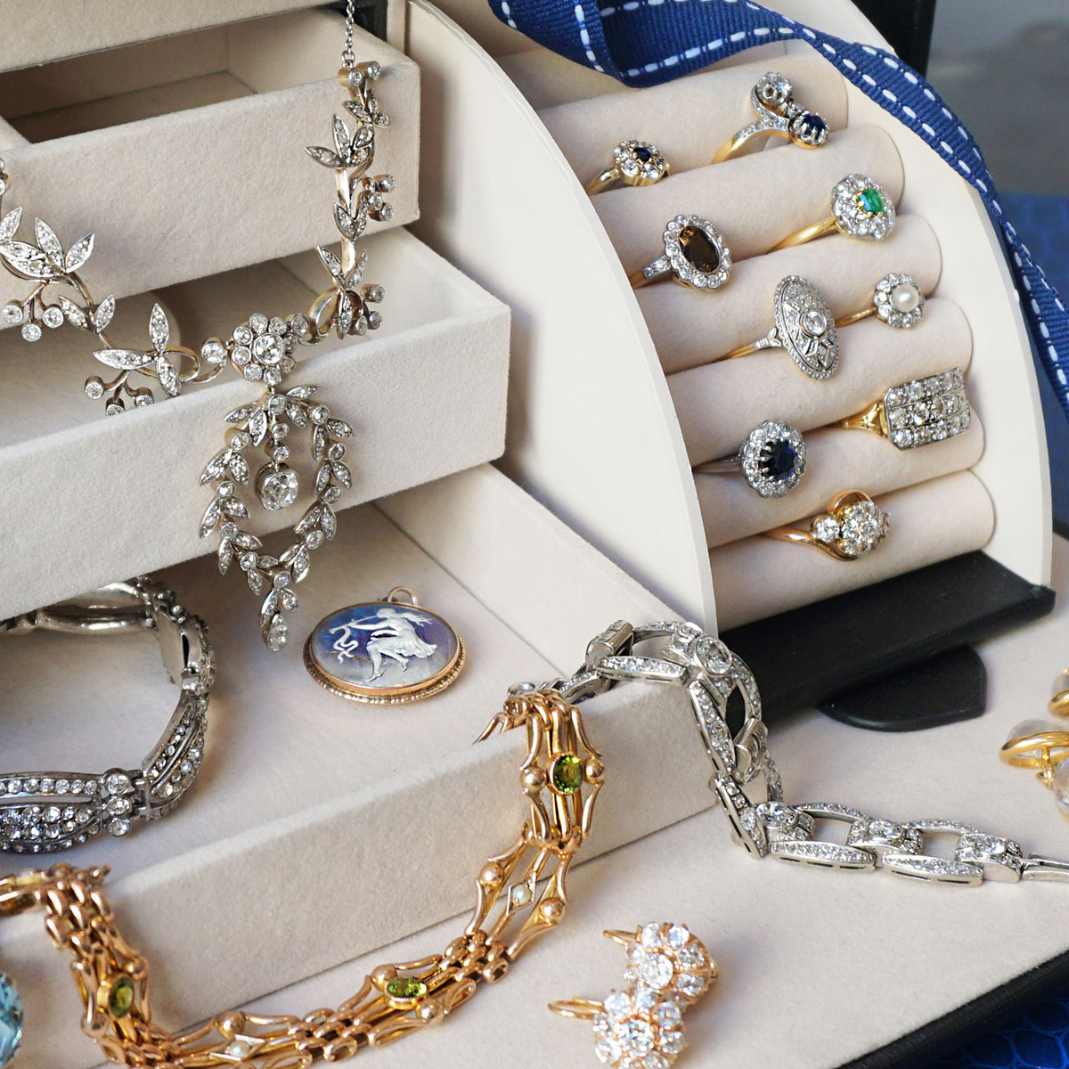 Shop Diamond Jewellery Under £500 – Affordable & Real